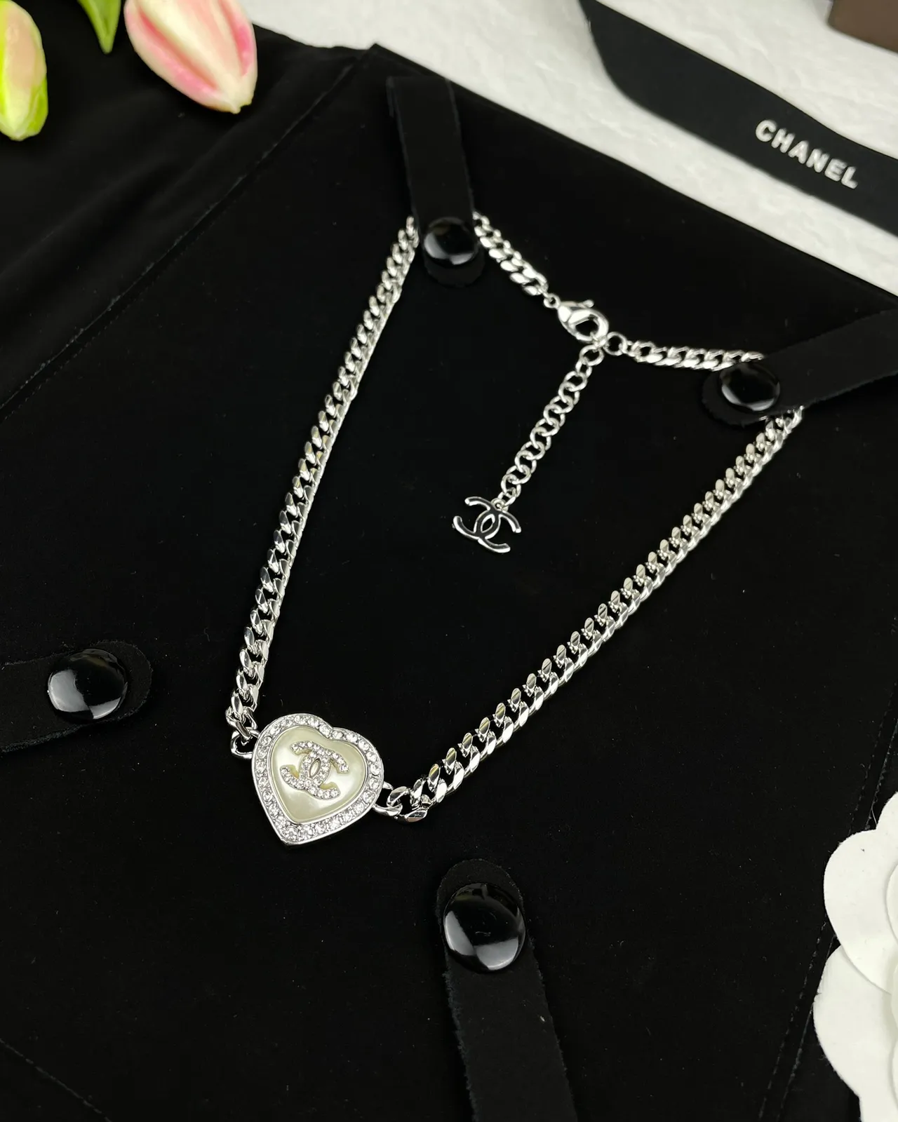 Chanel Silver White Curb Chain Heart-Shaped Pendant Necklace 8