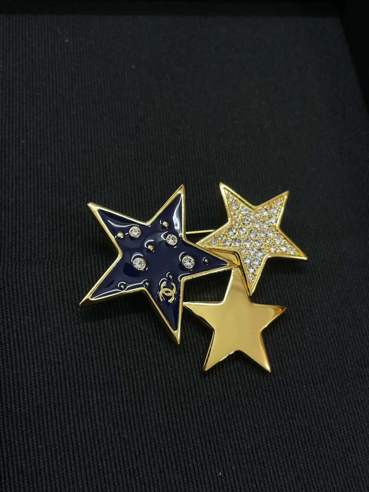 Broche Chanel Triple Star Navy Émail Or Cristal 2
