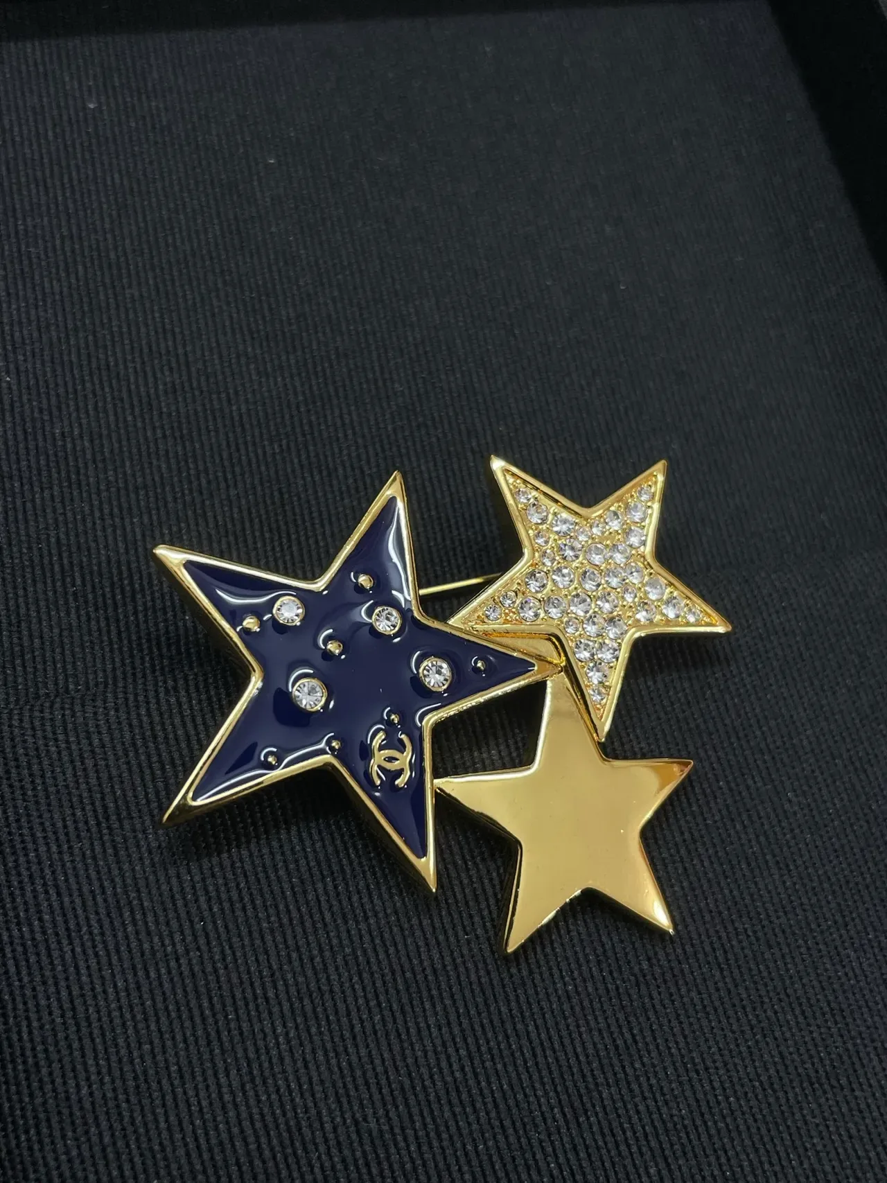 Broche Chanel Triple Star Navy Émail Or Cristal 3