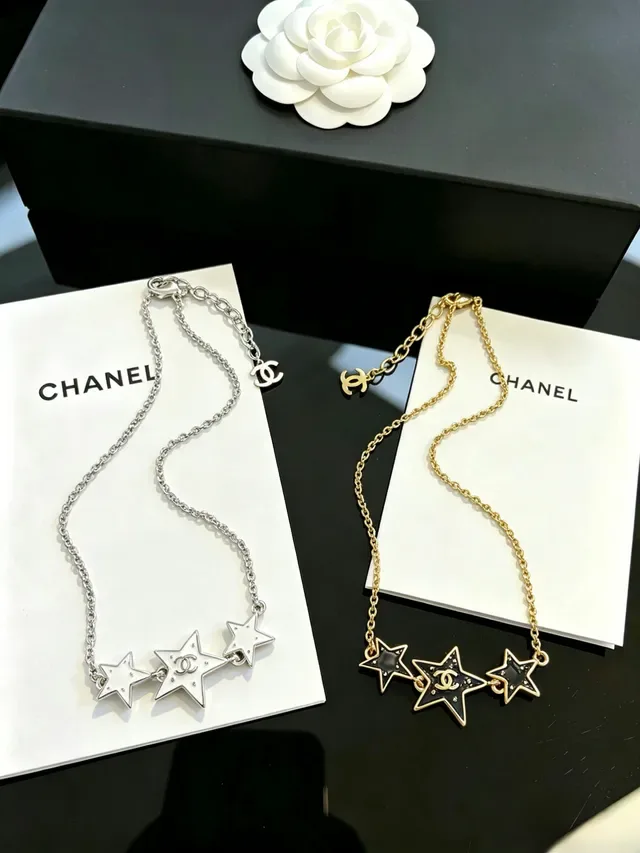 Chanel Star Motif Enamel and Silver Chain Necklace 6