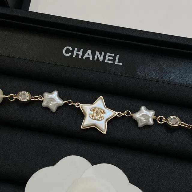 Chanel Pulseira com Motivo Estelar Pérola e Madreperla 4
