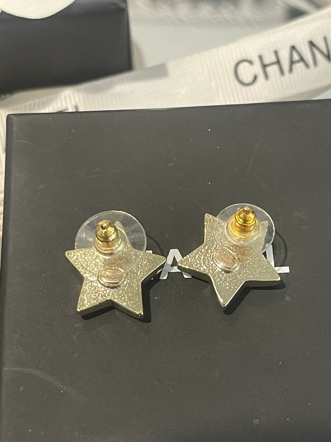 Chanel Star-Shaped Button Stud Earrings 3