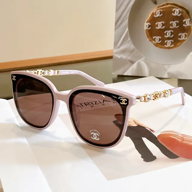 Chanel Trizia Cat-Eye Chain-Link Sunglasses 9