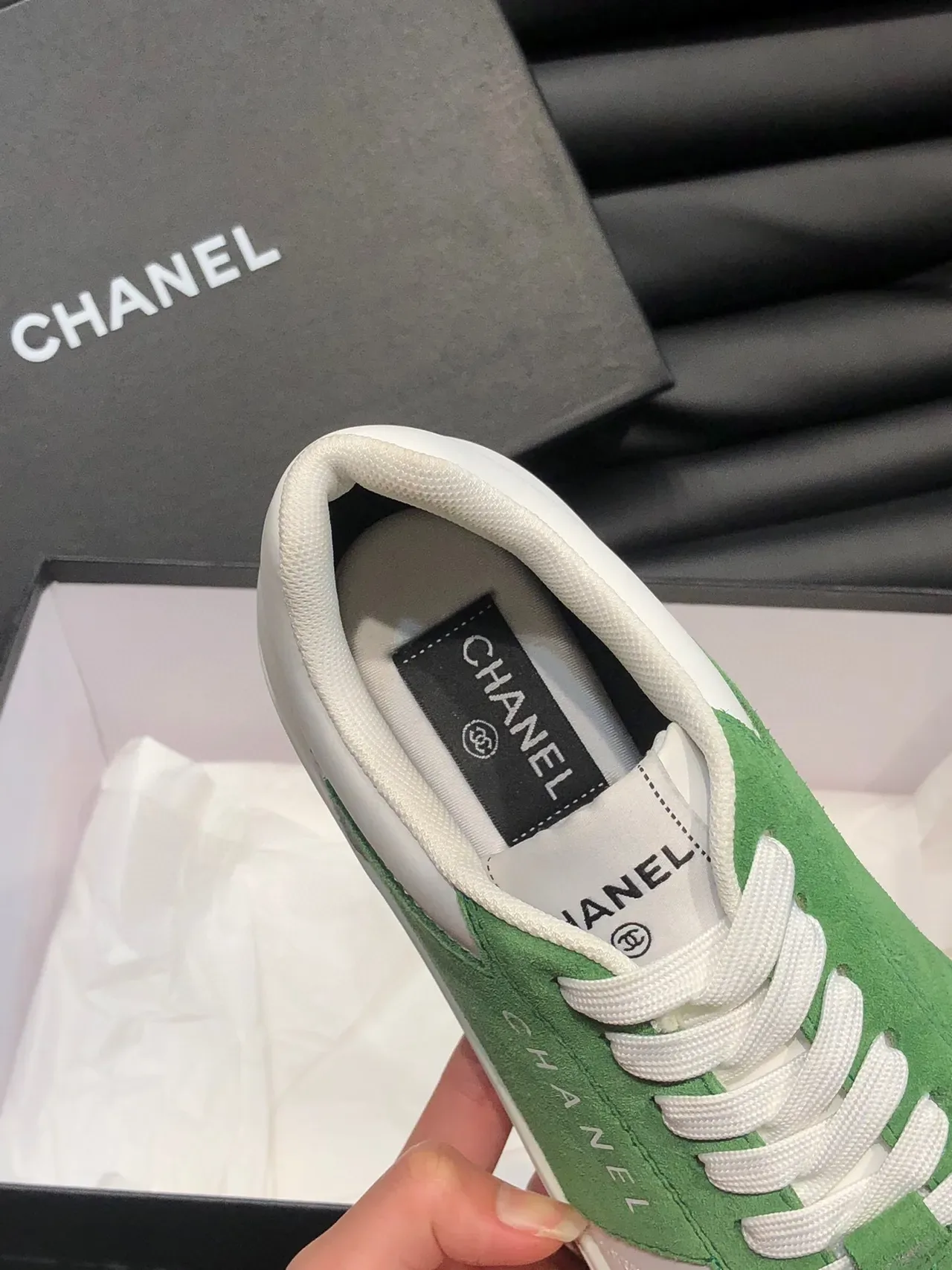 Chanel White Green Low-Top Two-Tone Sneakers 7