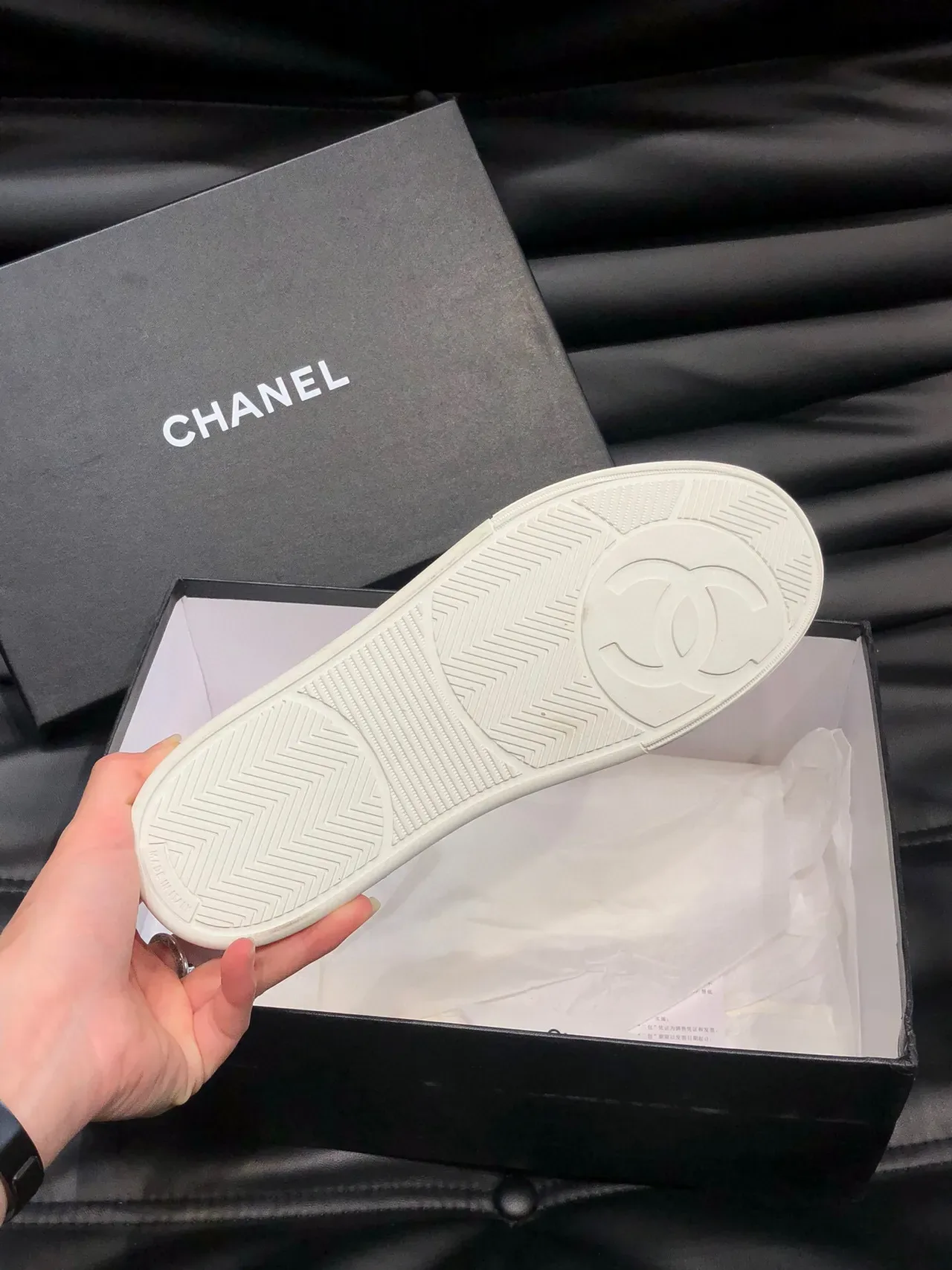 Chanel White Green Low-Top Two-Tone Sneakers 9