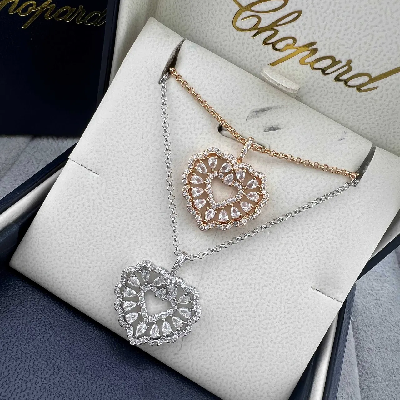 Chopard 银金心形镂空梨形和圆形宝石镶嵌项链 6