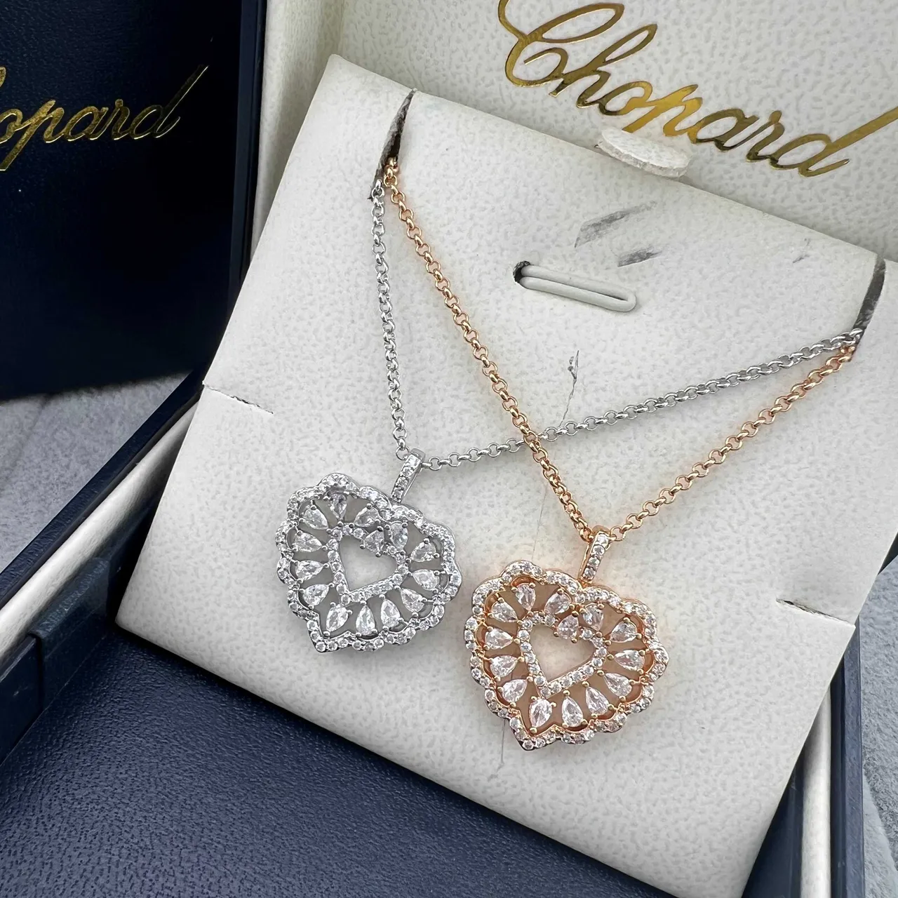 Chopard 银金心形镂空梨形和圆形宝石镶嵌项链 7