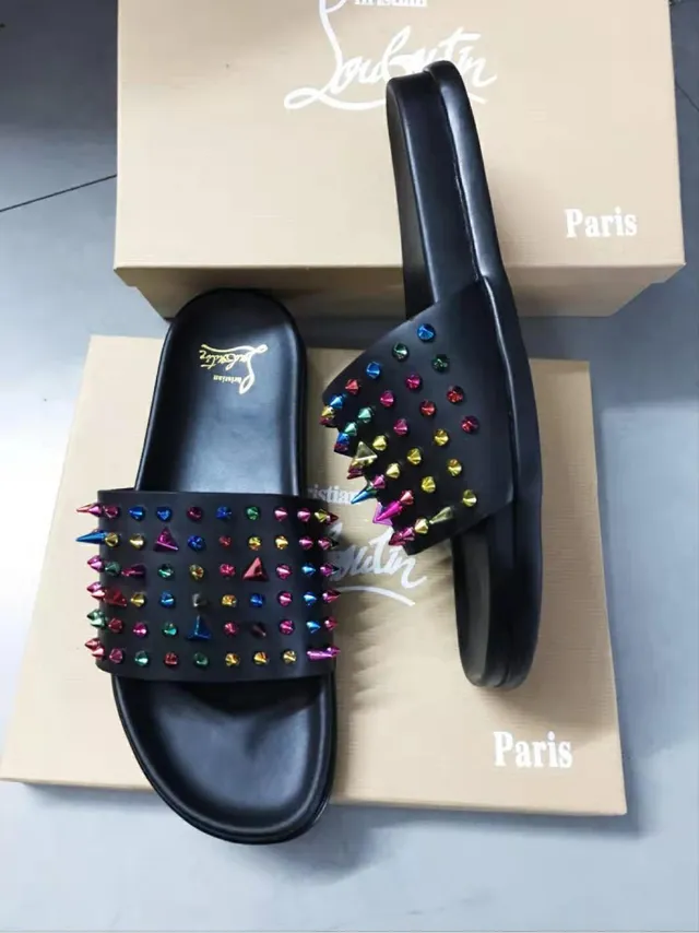 Christian Louboutin أحذية نعال أسود متعدد الألوان مزينة بمسامير حزام كعب مسطح 1