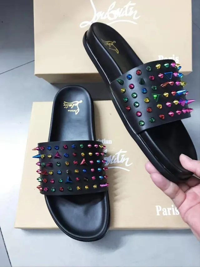 Christian Louboutin أحذية نعال أسود متعدد الألوان مزينة بمسامير حزام كعب مسطح 5