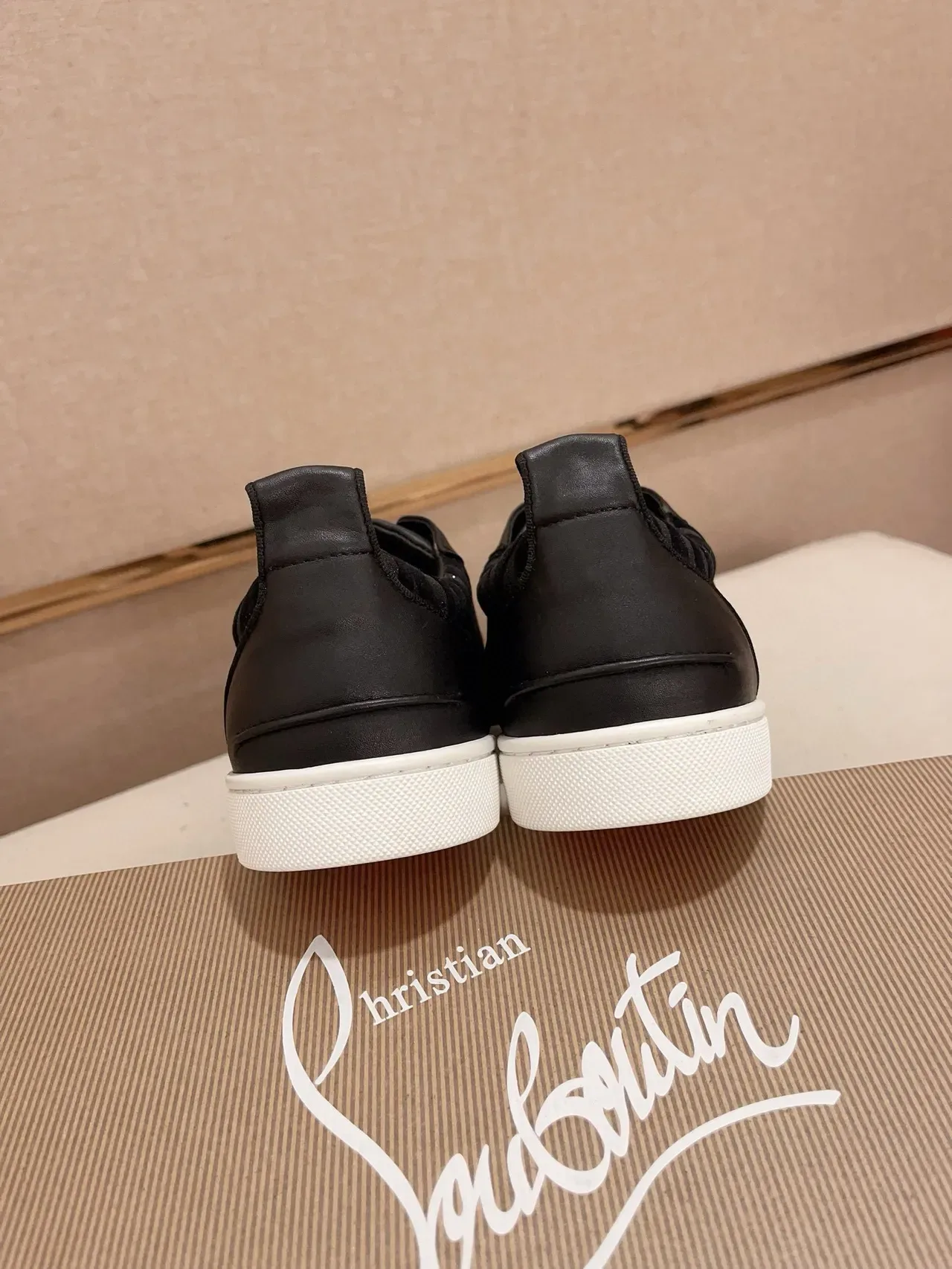 Christian Louboutin Chaussures Lifestyle Noires Blanches Bout Spiqué Panneau Velours Imprimé Zèbre 8