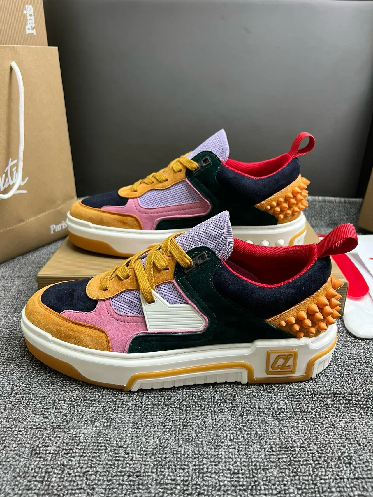 Christian Louboutin CL Sport Multicolor Salto com cravos Tênis lifestyle 1