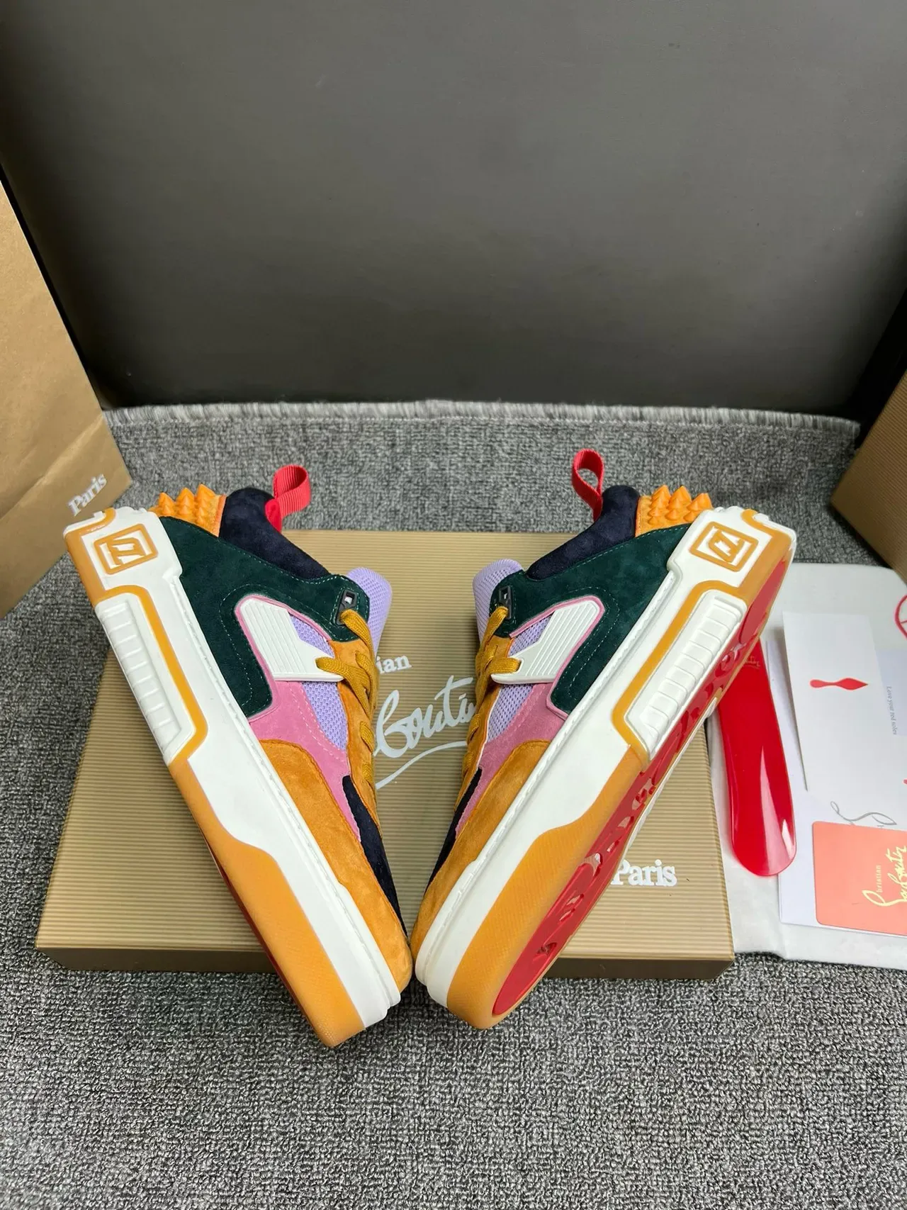 Christian Louboutin CL Sport Multicolor Salto com cravos Tênis lifestyle 5