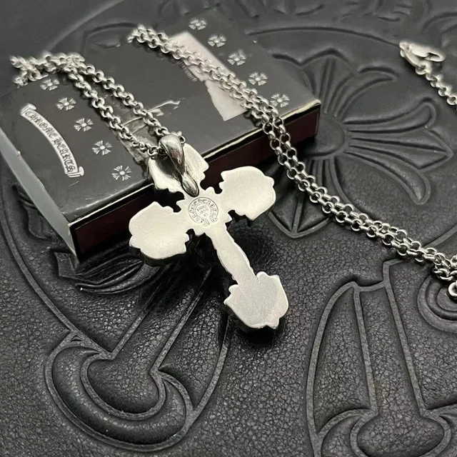 Chrome Hearts Colar prata preto ornamentado gótico filigrana de volutas 5