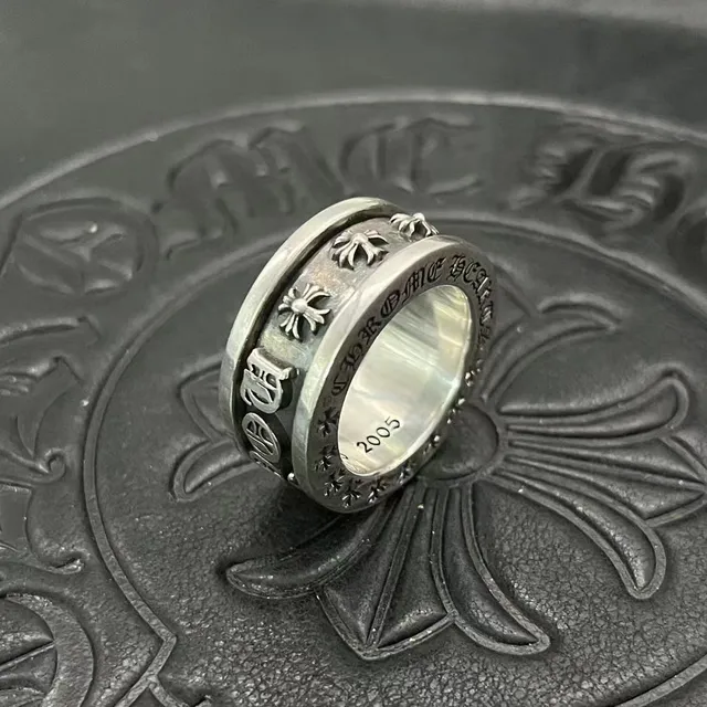 Chrome Hearts Anillo Plata Negro Banda Rotatoria Letra Gótica 8