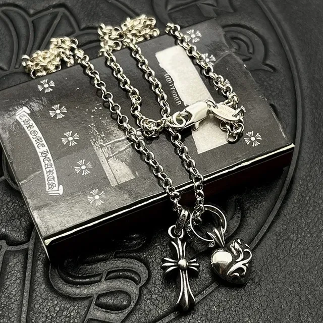 Chrome Hearts 银色多吊坠哥特项链 9