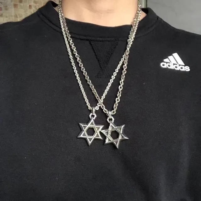 Colar de pingente Chrome Hearts estrela de David gravado 2