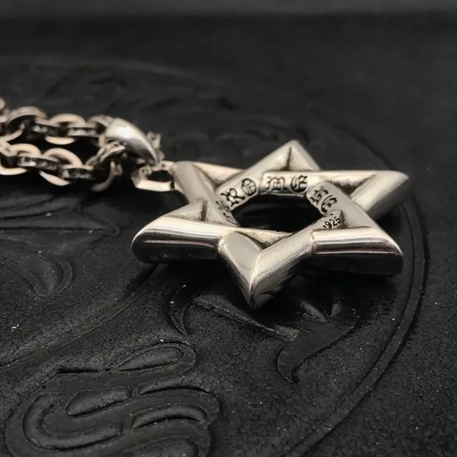 Colar de pingente Chrome Hearts estrela de David gravado 6