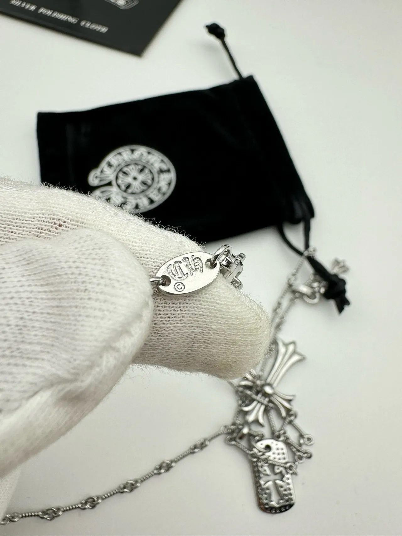 Colar Pavé Dog Tag Triple Cross Chrome Hearts 22