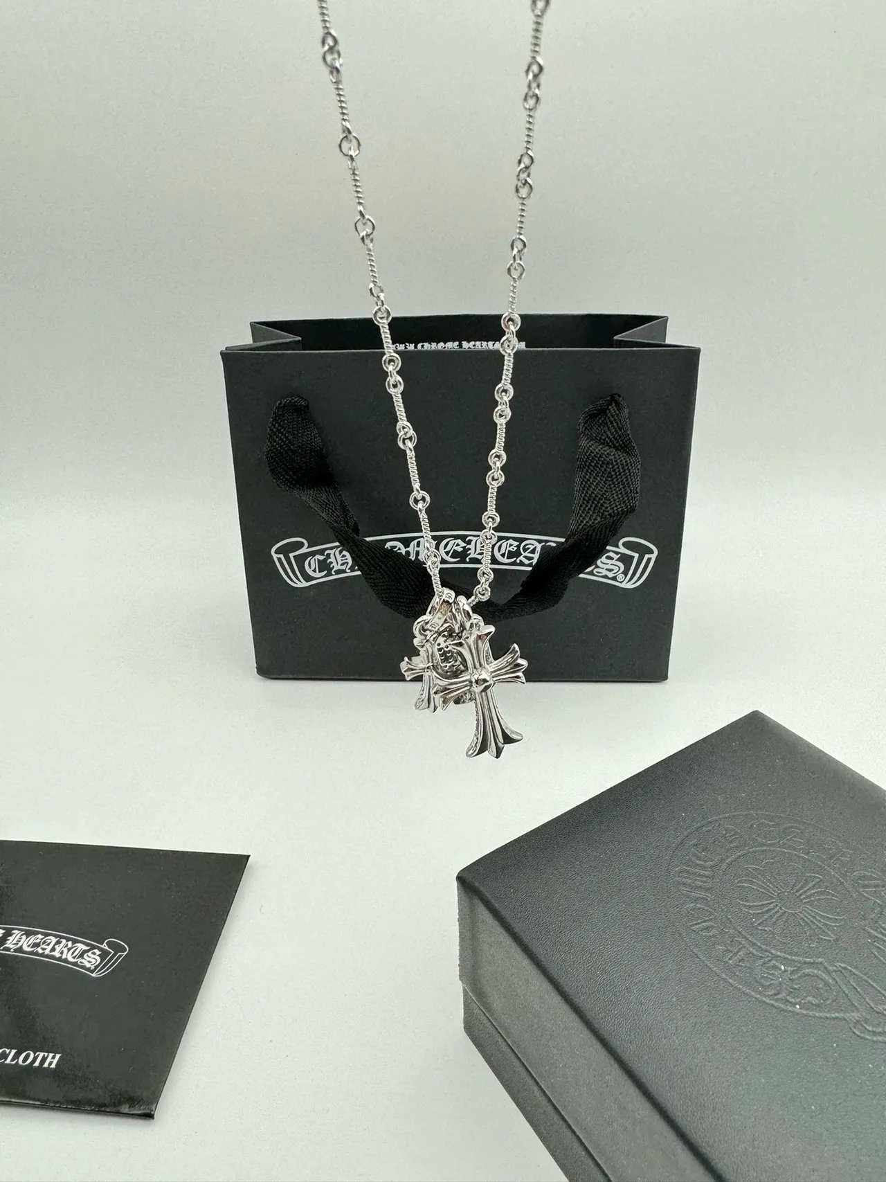 Colar Pavé Dog Tag Triple Cross Chrome Hearts 24