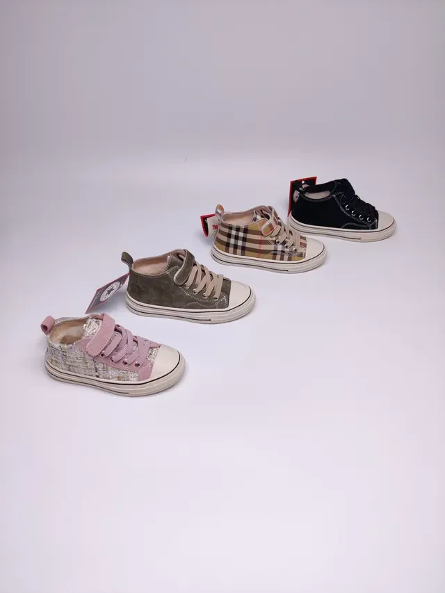Converse Chuck Taylor All Star Tweed Pink Lifestyle Sneaker 2