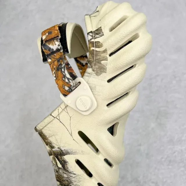 Crocs Beige Multicolor Molded Foam Camouflage-Print Strap Clog 4