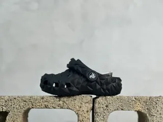 Crocs Classic Clog Negro de Espuma Moldada 8