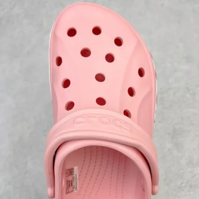 Crocs Classic Clog Rose Rouge Construction de Mousse Moulée Trous de Ventilation 4