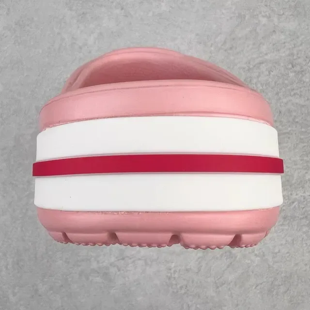 Crocs Classic Clog Rose Rouge Construction de Mousse Moulée Trous de Ventilation 8
