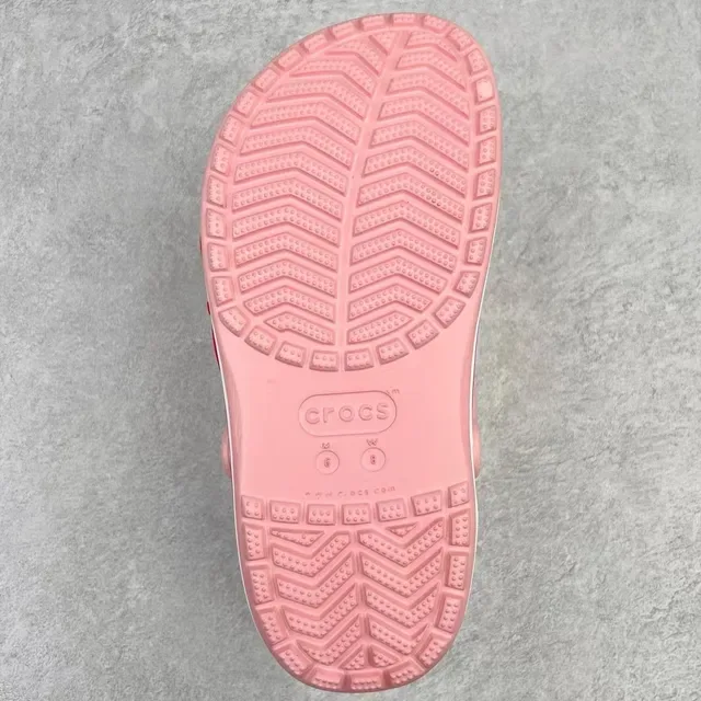 Crocs Classic Clog Rose Rouge Construction de Mousse Moulée Trous de Ventilation 9