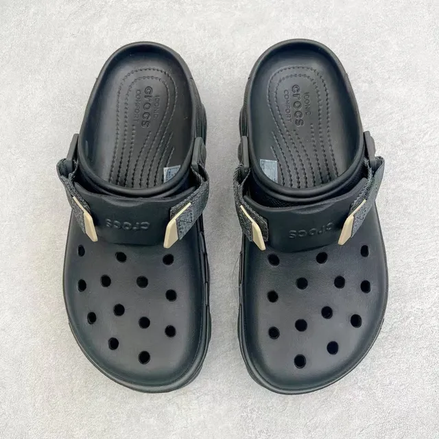 Crocs Echo Preto Cinza Construção de espuma moldada Furos de ventilação clog 9