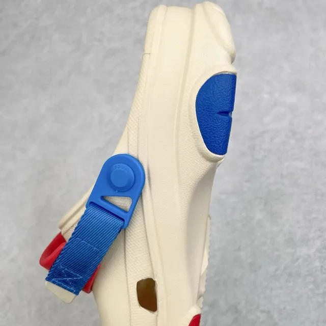 Crocs Echo Clog বেইজ নীল লাল ক্লগস 4