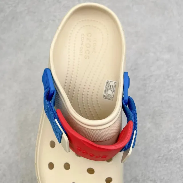 Crocs Echo Clog বেইজ নীল লাল ক্লগস 6