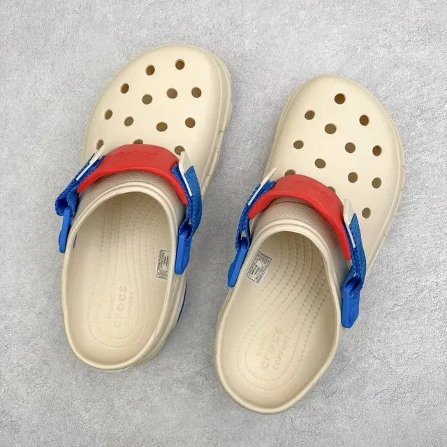 Crocs Echo Clog বেইজ নীল লাল ক্লগস 8