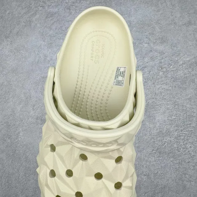 Crocs Echo Clog Beige Geometric Faceted Clog 6