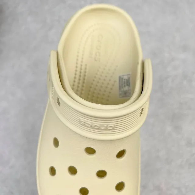 Crocs Echo Clog Beige Platform Foam Clog 6