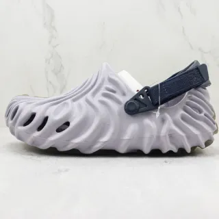Crocs Echo Gris Azul Marino Construcción de Espuma Moldada Superior Ondulada Acanalada Zueco