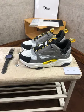 Christian Dior Chaussures Chunky Gris à Semelle Jaune en Maille et Overlay Synthétique 3
