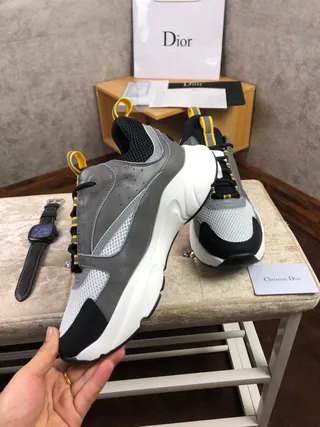Christian Dior Chaussures Chunky Gris à Semelle Jaune en Maille et Overlay Synthétique 5