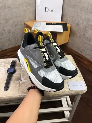 Christian Dior Chaussures Chunky Gris à Semelle Jaune en Maille et Overlay Synthétique 6