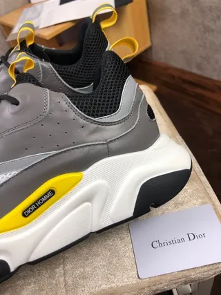 Christian Dior Chaussures Chunky Gris à Semelle Jaune en Maille et Overlay Synthétique 8