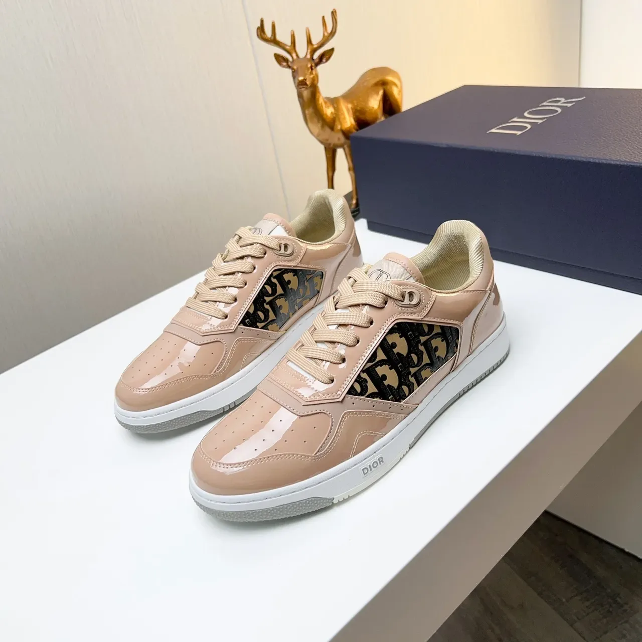 Dior B23 Beige Cuir Patenté Monogramme Oblique Lifestyle Sneakers 5