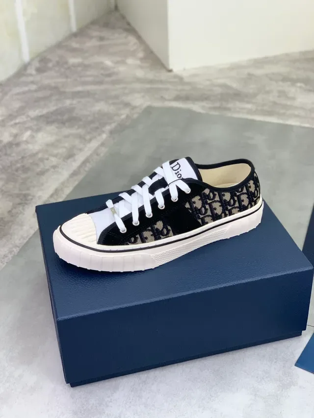 Dior B23 Oblique Jacquard Black and White Lifestyle Sneakers 5