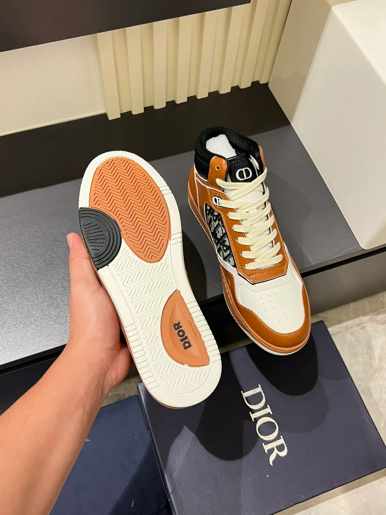 Dior B23 Chaussures lifestyle beige et blanc monogramme oblique 3