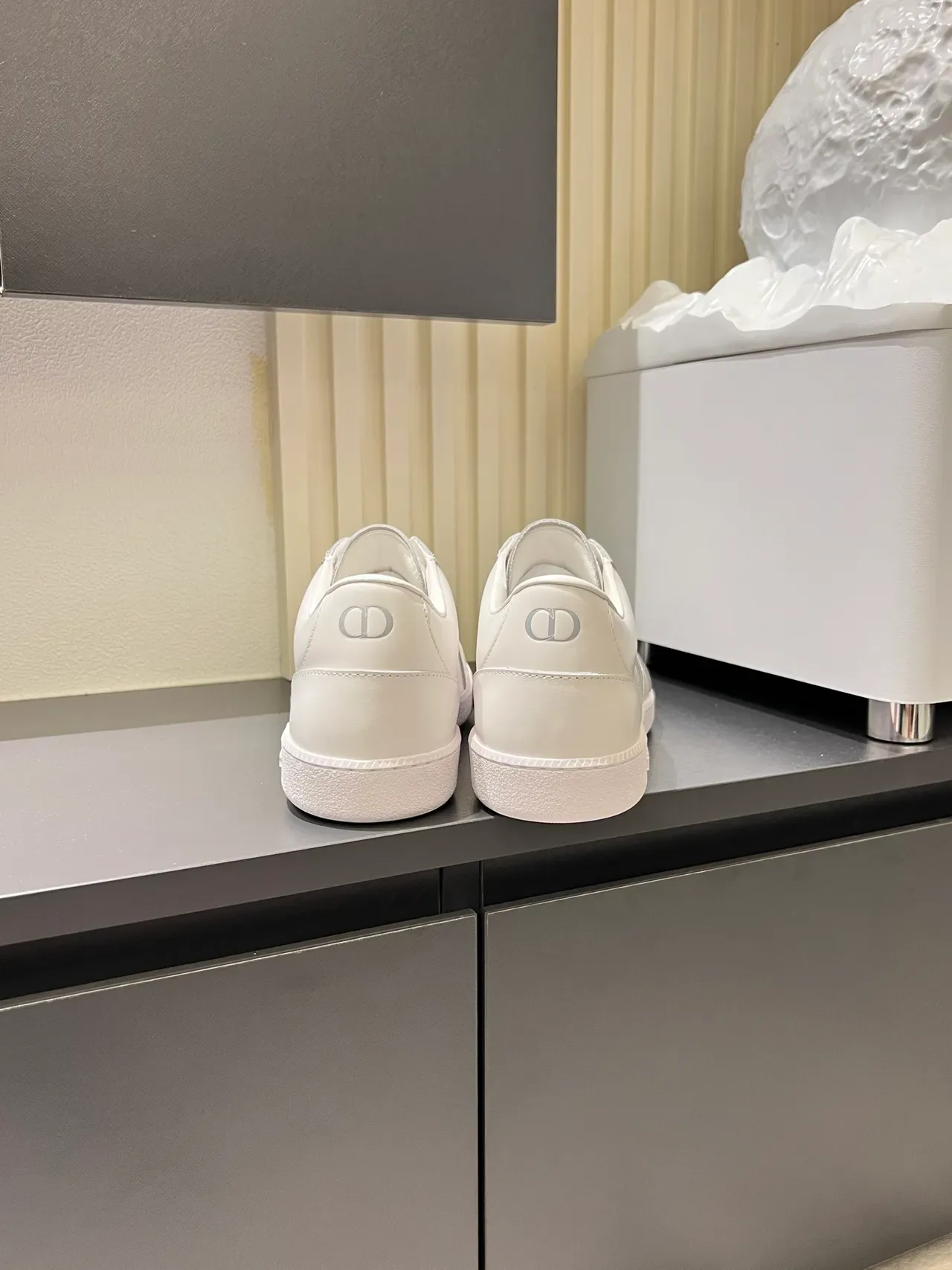 Dior B23 White Leather Lifestyle Sneakers 2