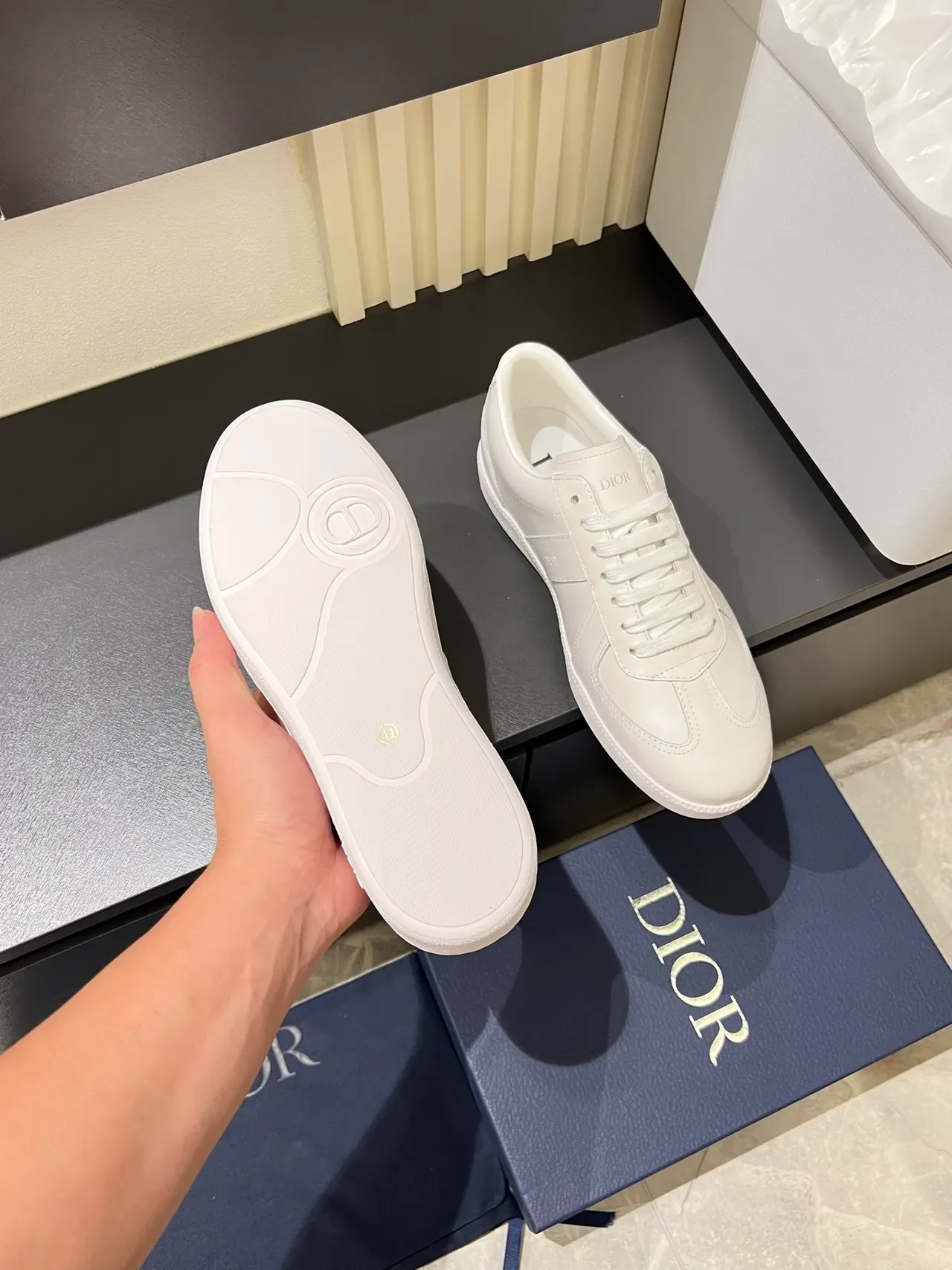 Dior B23 White Leather Lifestyle Sneakers 3