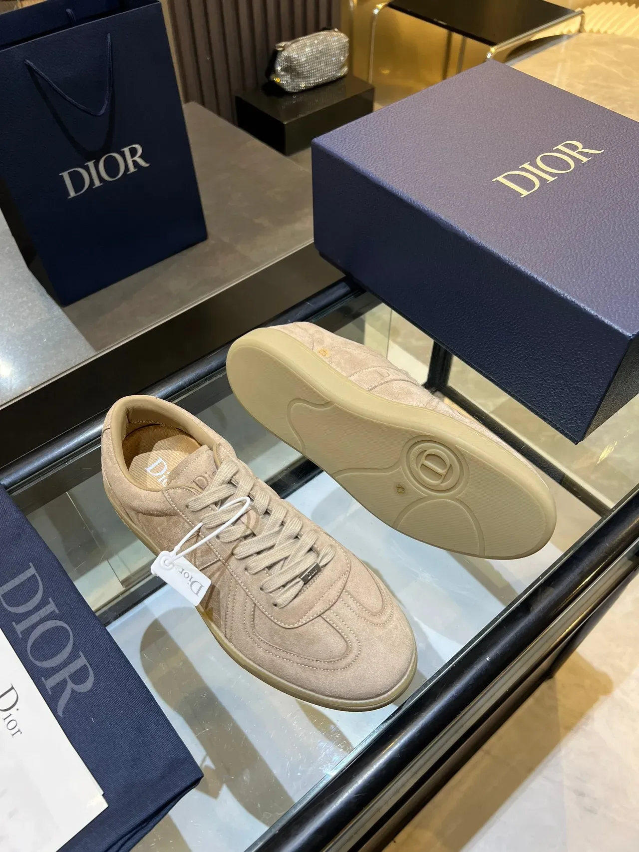 Dior B27 Sneakers Lifestyle Beige Marron à Panneaux en Daim Basses 2