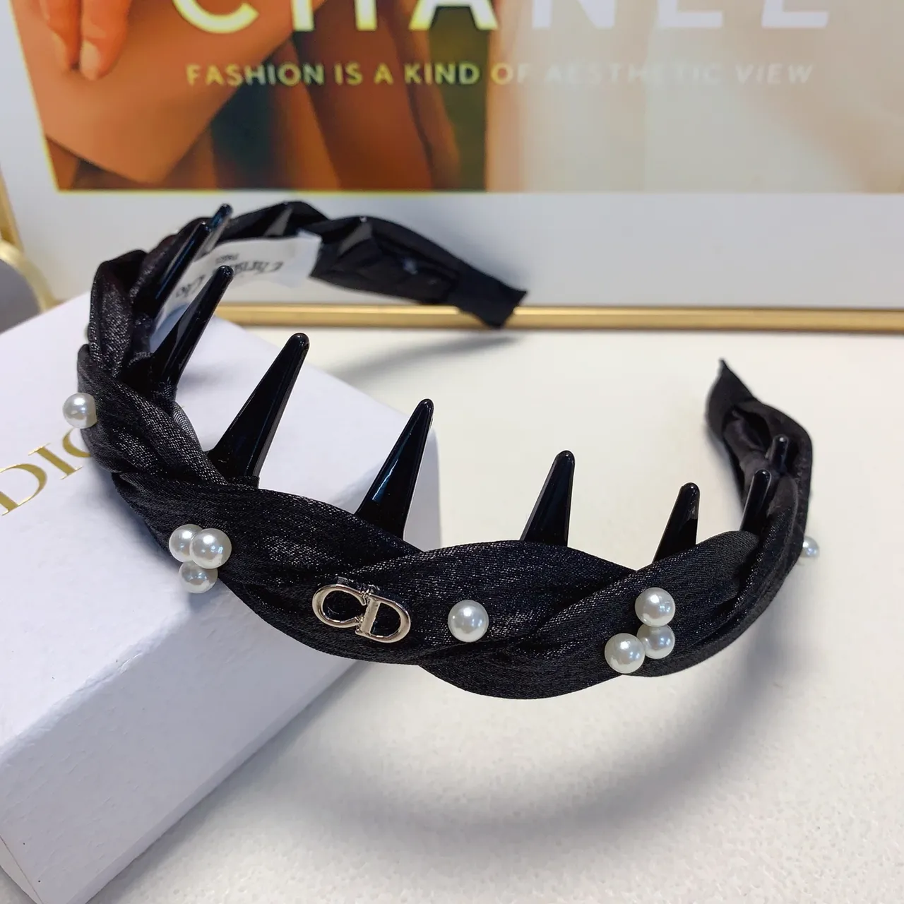Dior Black Beige Twisted Ribbon Pearl-Embellished Jewelry 10