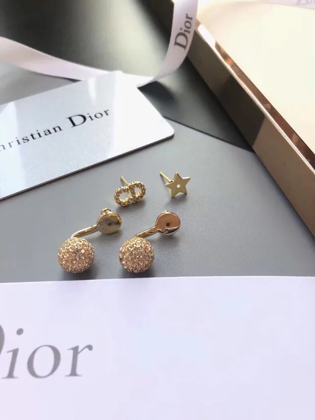 Dior Bobby and Rose des Vents boucles d'oreilles dorées pavées de cristaux 8