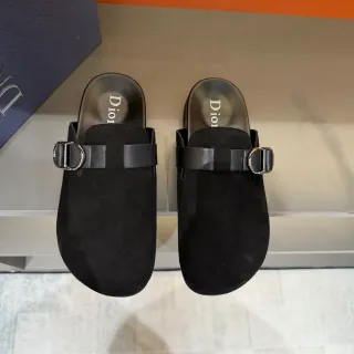 Dior Bobby काले सूड बकल स्ट्रैप लूफर