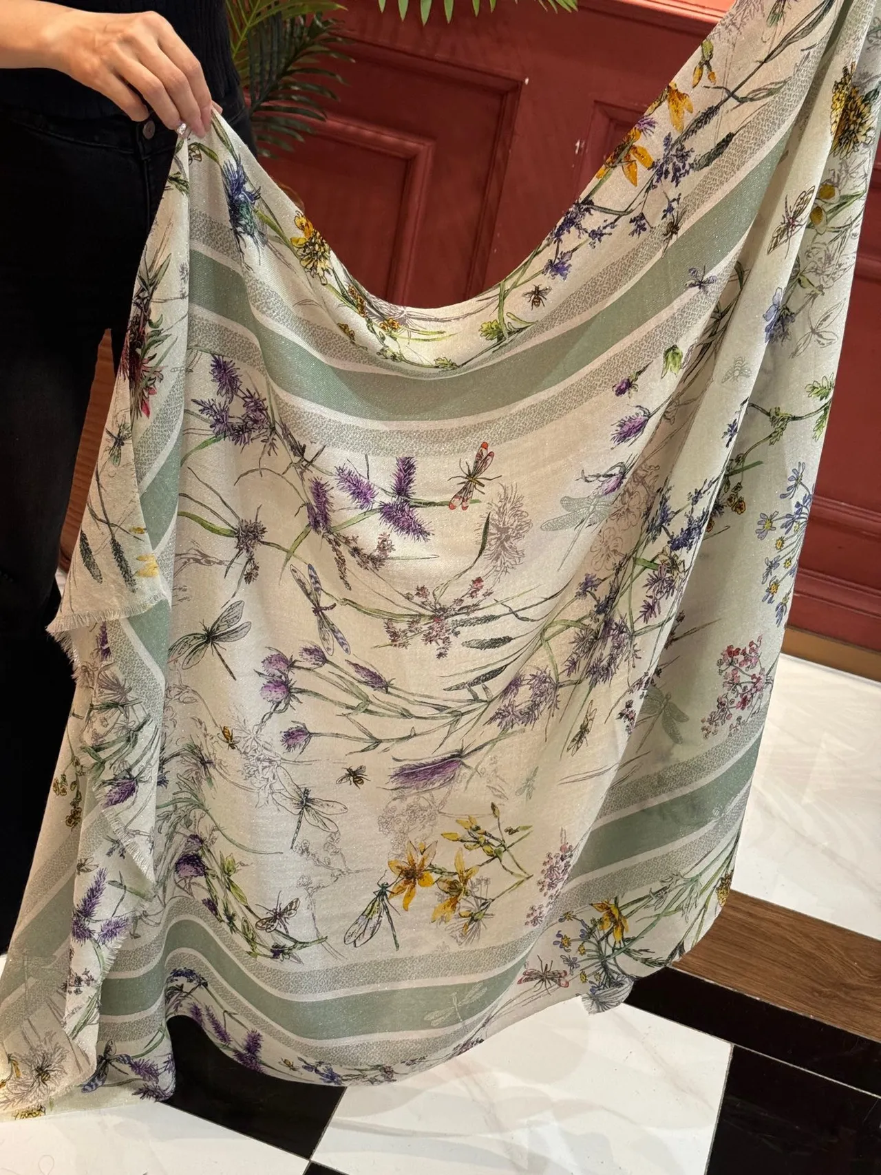Dior 植物插图丝巾 9